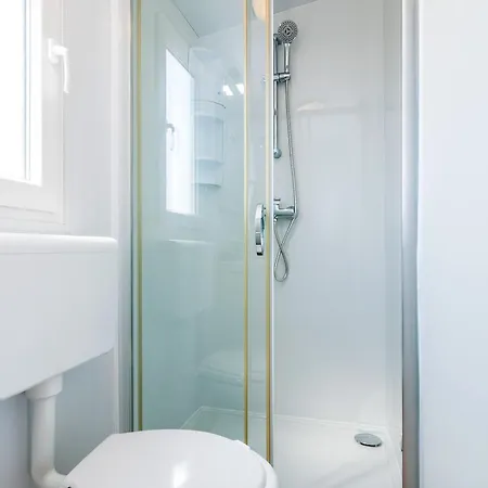 Kamp alanı San Antonio 2 Mobile Homes Biograd Na Moru