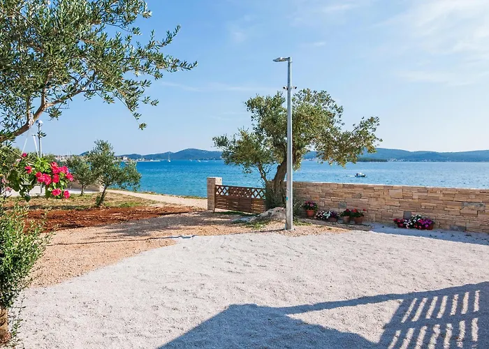 San Antonio 2 Mobile Homes * Biograd Na Moru