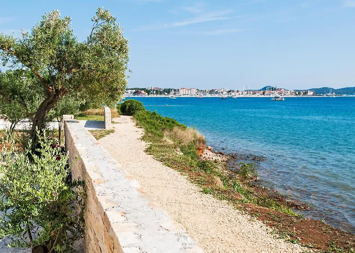 Kamp alanı San Antonio 2 Mobile Homes Biograd Na Moru
