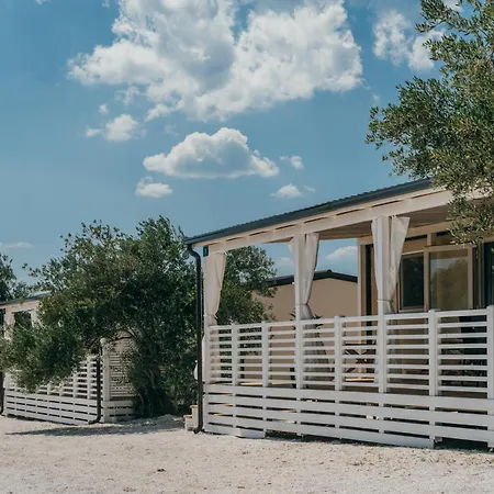 San Antonio 2 Mobile Homes Biograd Na Moru